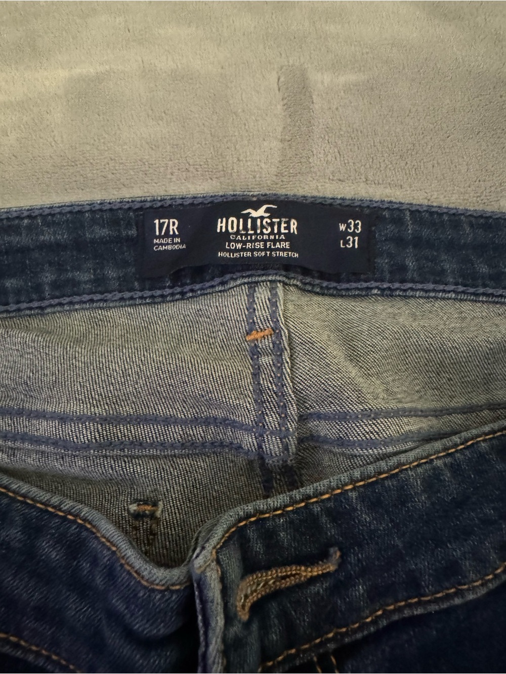 Hollister Women's Blue Low-Rise Flare Jeans